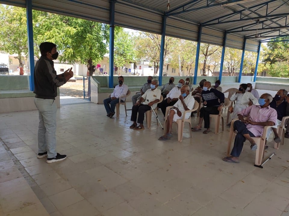 રાણા ખીરસરાના વિધાર્થીઓએ તથા વૃધ્ધાશ્રમમા વડીલોએ મતદાન જાગૃતિ પ્રતિજ્ઞા લીધી રાણા ખીરસરાના વિધાર્થીઓએ તથા વૃધ્ધાશ્રમમા વડીલોએ મતદાન જાગૃતિ પ્રતિજ્ઞા લીધી