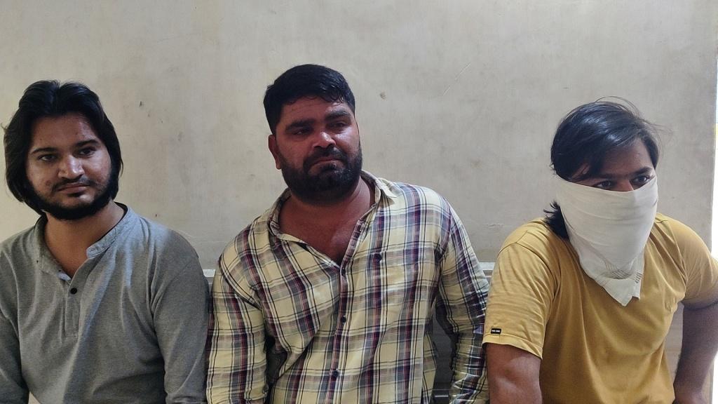 પોરબંદર માં ક્રેડીટ કો ઓપરેટીવ સોસાયટીમાંથી લોન પેટે જમા પંદર લાખના દાગીના લઈ જનાર ત્રણેય ઝડપાયા