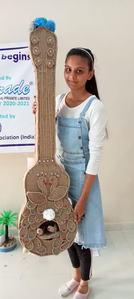 પોરબંદર ના અંજલીબેન જયેશભાઈ હિંગરાજીયા સર્જનાત્મક કારીગીરી માં સર્વ પ્રથમ સ્થાન મેળવ્યુ પોરબંદર ના અંજલીબેન જયેશભાઈ હિંગરાજીયા સર્જનાત્મક કારીગીરી માં સર્વ પ્રથમ સ્થાન મેળવ્યુ