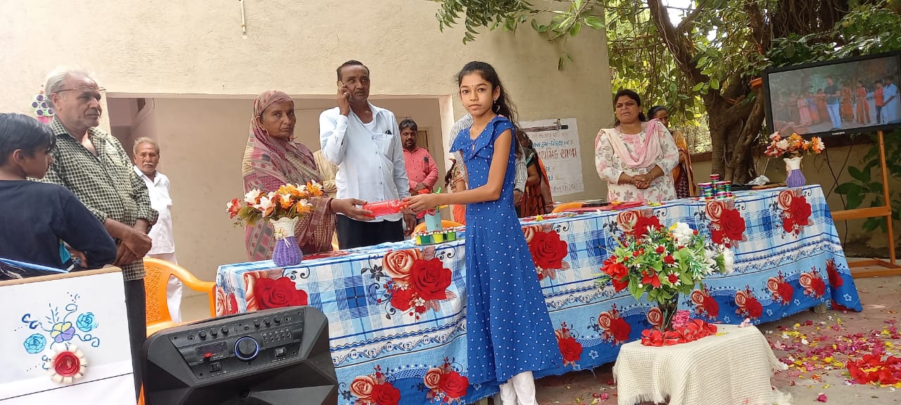 શાળા પ્રવેશોત્સવ ૨૦૨૨ :પોરબંદર જિલ્લાના રતનપર ખાતે શાળા પ્રવેશોત્સવ તેમજ કન્યા કેળવણી મહોત્સવ યોજાયો